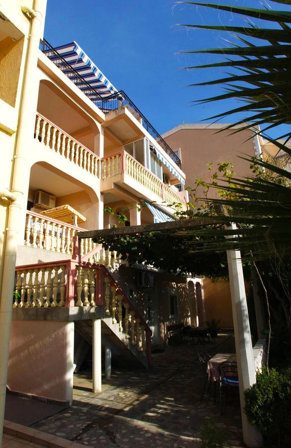 Mm Kovacevic Apartments Petrovac Bagian luar foto