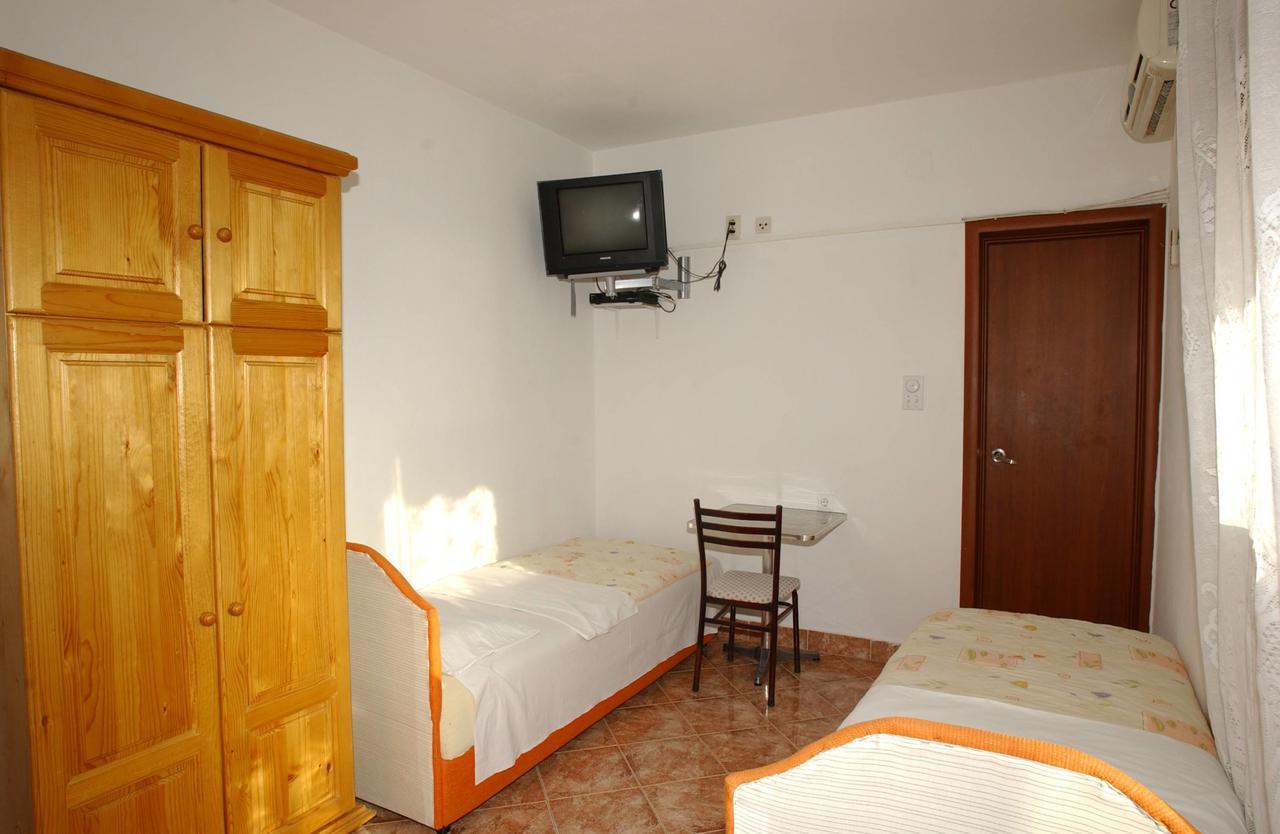 Mm Kovacevic Apartments Petrovac Bagian luar foto